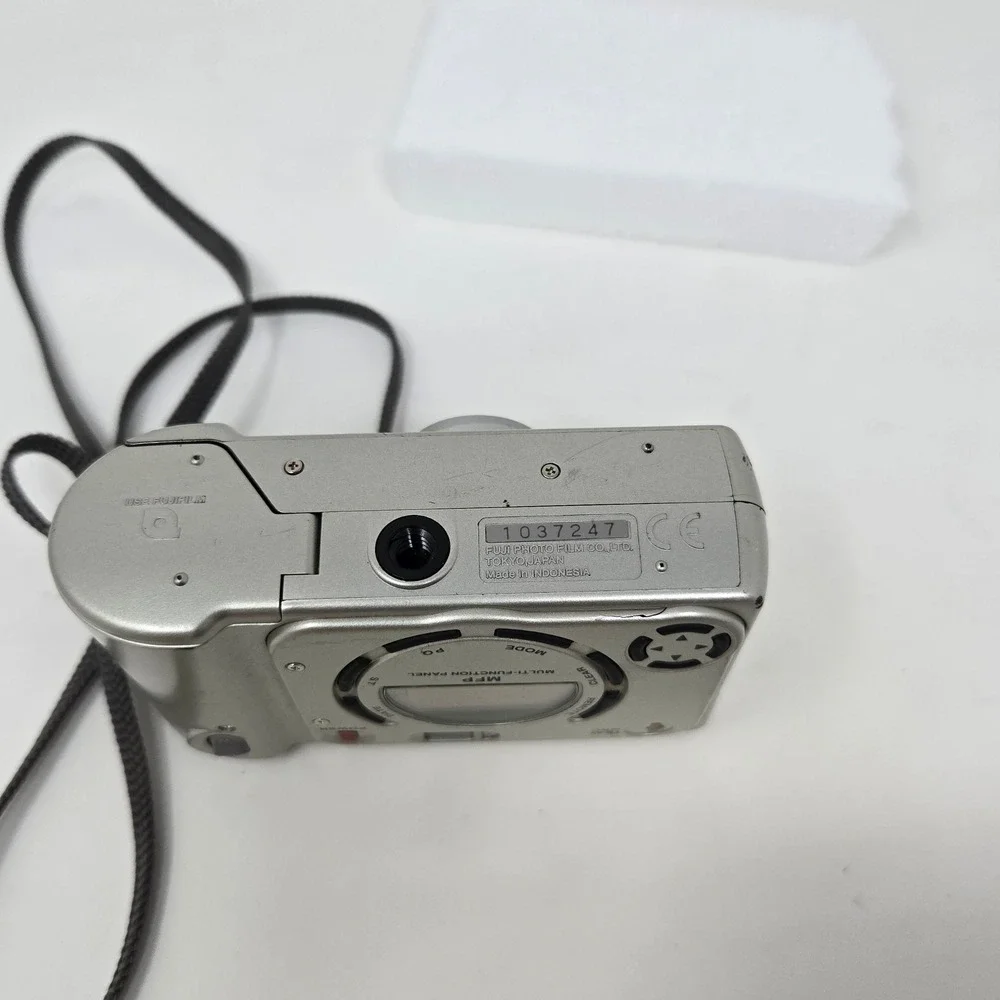 Fujifilm Endeavor‎ 3000ix Zoom MRC APS Film Camera Silver 21-58mm Lens tested